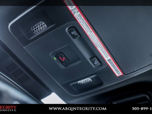 Used 2025 Toyota Camry SE image 27