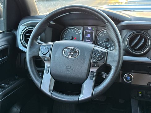 Certified 2019 Toyota Tacoma TRD Sport image 24