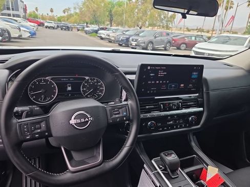Certified 2026 Nissan Pathfinder SV AWD/4WD image 11