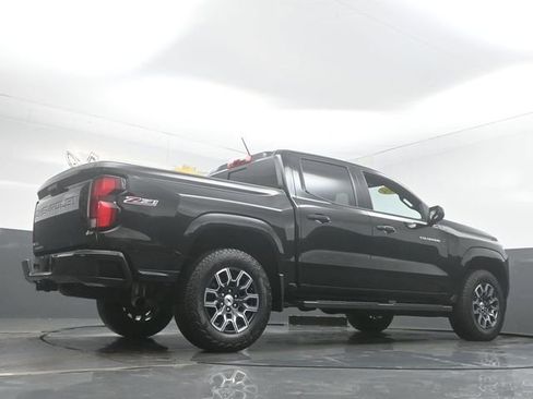 Used 2024 Chevrolet Colorado Z71 w/ Z71 Convenience Package 2 AWD/4WD image 32