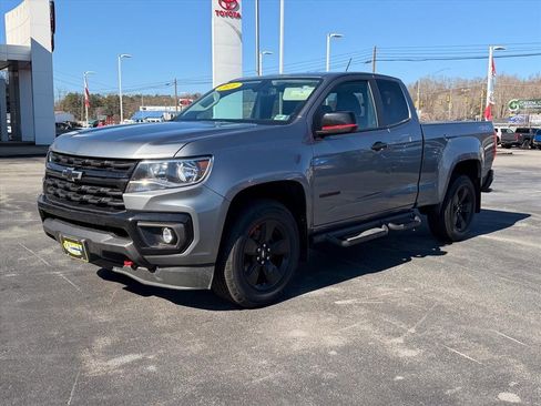 Used 2021 Chevrolet Colorado LT w/ Redline Special Edition image 10
