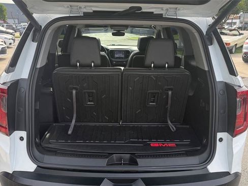 Used 2023 GMC Acadia AT4 w/ Technology Package AWD/4WD image 23
