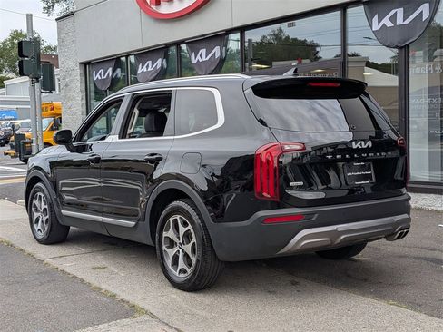 Used 2022 Kia Telluride EX image 8