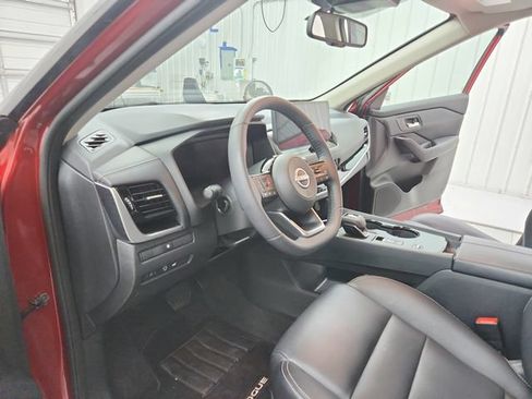 Used 2024 Nissan Rogue SL w/ SL Premium Package FWD image 19