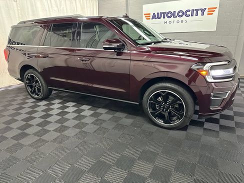 Used 2023 Ford Expedition Max Limited AWD/4WD image 2