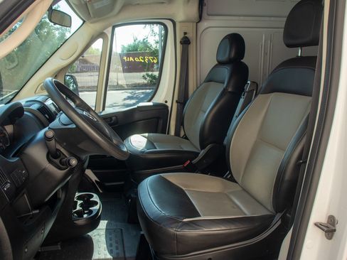 Used 2019 RAM ProMaster 2500 FWD image 11
