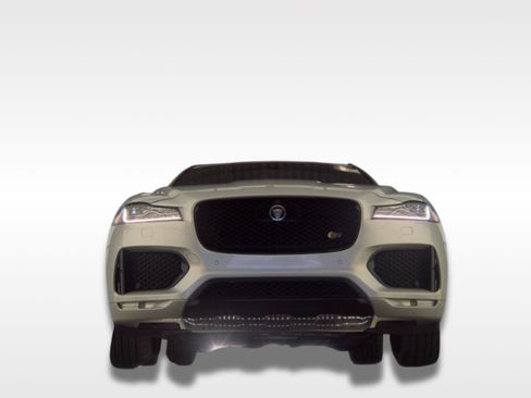Used 2019 Jaguar F-PACE S AWD/4WD image 7