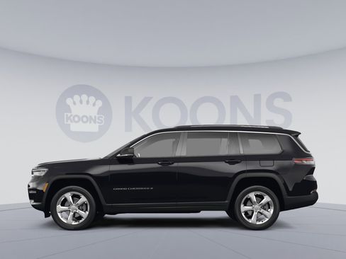Used 2023 Jeep Grand Cherokee L Limited image 2