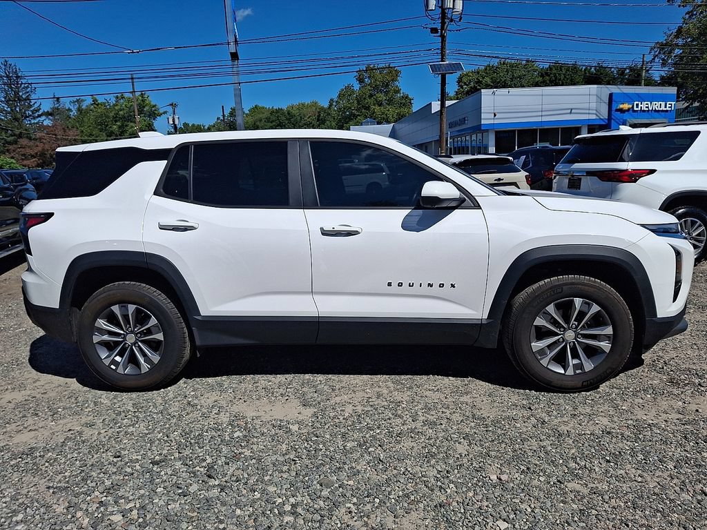 Certified 2025 Chevrolet Equinox LT w/ Safety and Technology Package AWD/4WD image 9