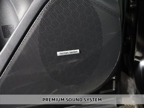 Used 2024 Subaru Forester Touring image 5