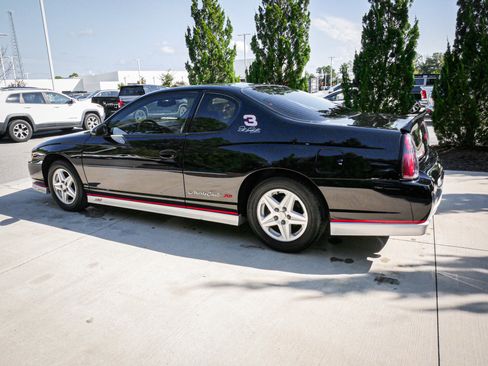 Used 2002 Chevrolet Monte Carlo SS w/ Pace Car Replica Pkg image 7