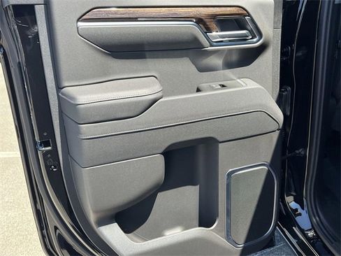 New 2026 GMC Sierra 1500 Elevation w/ LPO, Elevation Black Package image 26