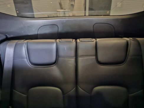 Used 2021 Tesla Model Y Long Range AWD/4WD image 13