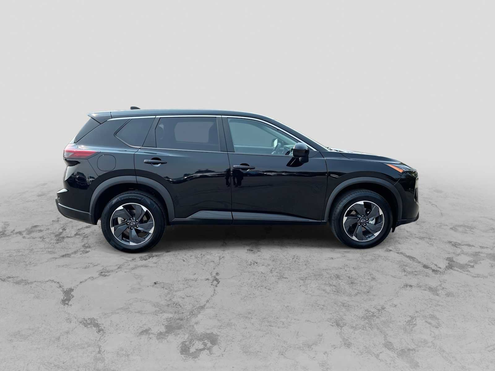 Used 2024 Nissan Rogue SV AWD/4WD image 12