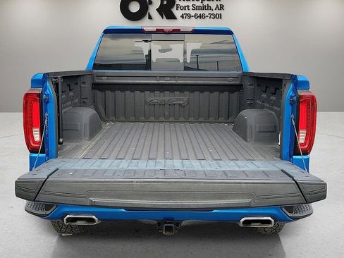 Used 2024 GMC Sierra 1500 AT4 w/ Technology Package image 8