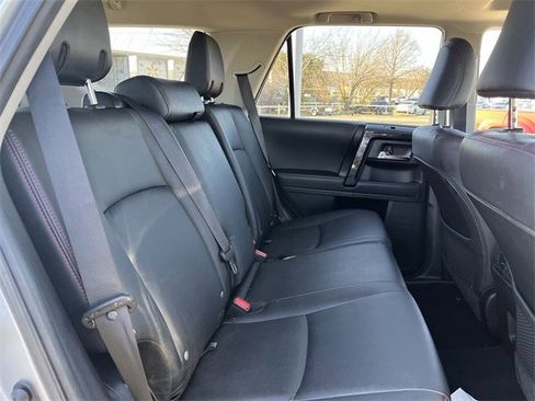 Used 2020 Toyota 4Runner Venture image 34