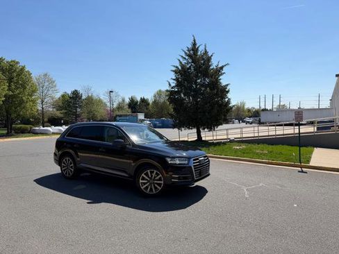 Used 2018 Audi Q7 3.0T Prestige w/ Prestige Package image 2