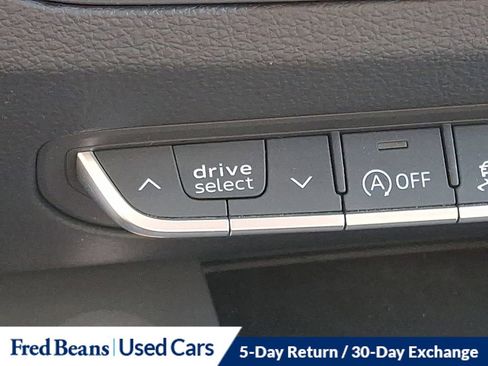 Used 2023 Audi Q5 2.0T Premium w/ Convenience Package image 24