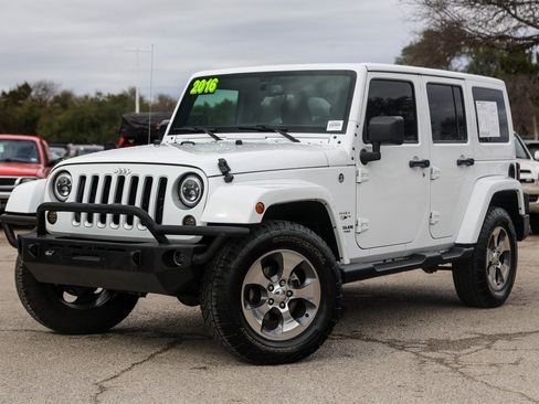 Used 2016 Jeep Wrangler Unlimited Sahara w/ Connectivity Group image 1