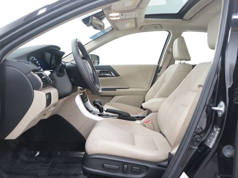 Used 2017 Honda Accord EX-L image 23