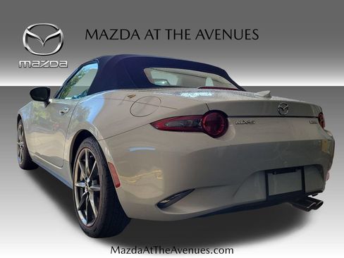 Used 2016 MAZDA MX-5 Miata Grand Touring RWD image 21