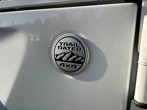 Used 2023 Jeep Wrangler Sahara image 25