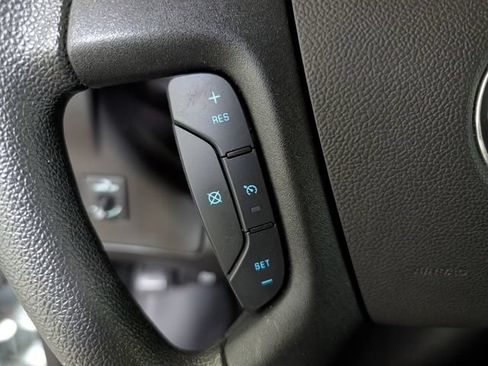 Used 2025 GMC Savana 2500 w/ Driver Convenience Package RWD image 13