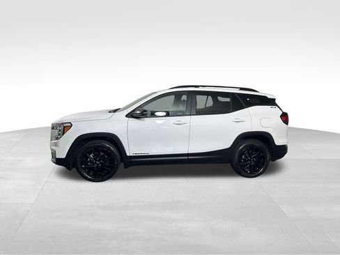 Used 2023 GMC Terrain SLE w/ Elevation Edition AWD/4WD image 2