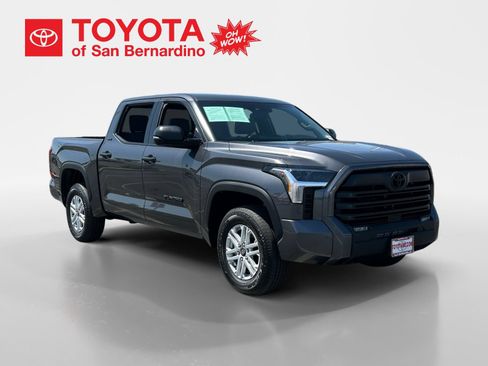 Certified 2025 Toyota Tundra SR5 w/ SR5 Convenience Package AWD/4WD image 7