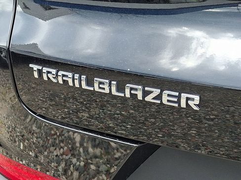 Used 2023 Chevrolet TrailBlazer LT w/ Convenience Package FWD image 29