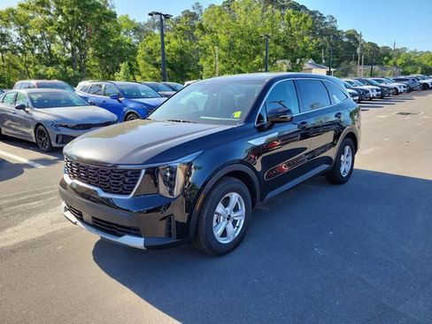 New 2026 Kia Sorento LX FWD image 4