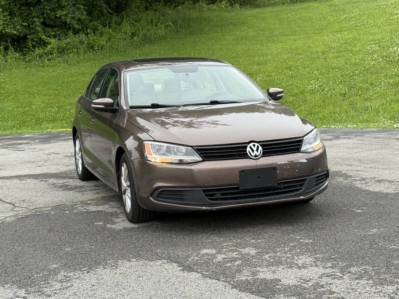 Used 2011 Volkswagen Jetta SE FWD image 3