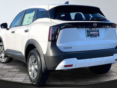 New 2026 Nissan Kicks S image 3