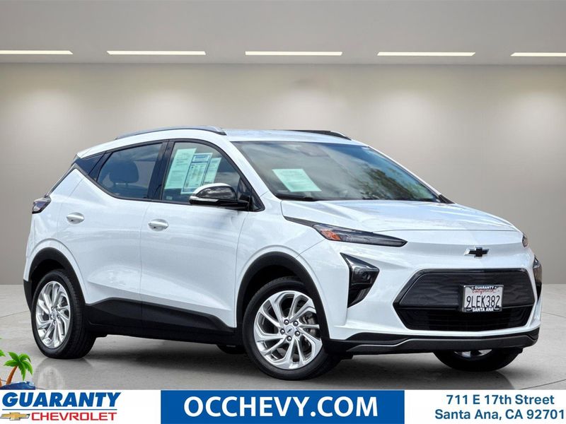 Certified 2023 Chevrolet Bolt EUV LT w/ Comfort Package image 1