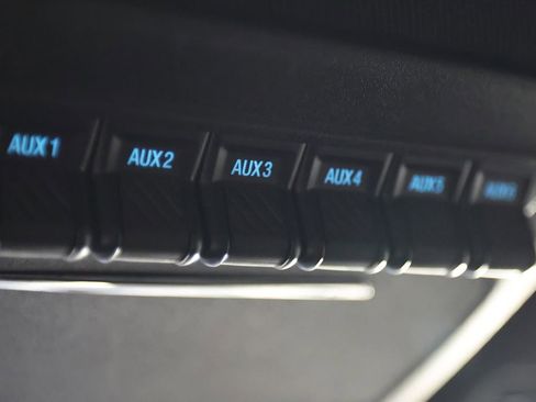 Used 2025 Ford F150 Raptor AWD/4WD image 34