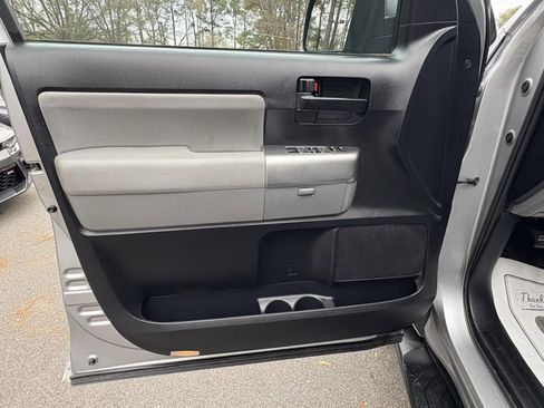 Used 2019 Toyota Sequoia SR5 image 17