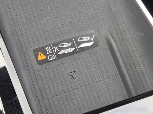 New 2026 Buick Enclave Preferred w/ Power Package image 9