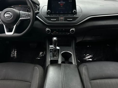Used 2022 Nissan Altima 2.5 SV FWD image 4
