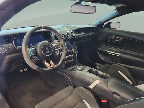 Used 2021 Ford Mustang Shelby GT500 w/ Technology Package RWD image 9