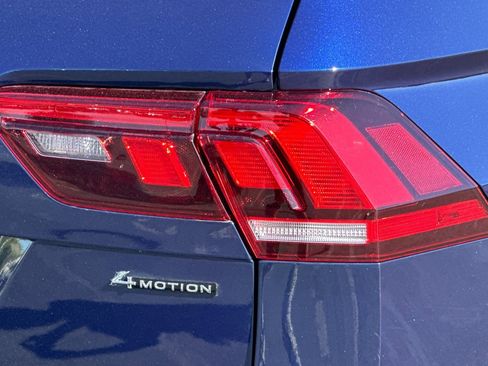 Used 2022 Volkswagen Tiguan SEL R-Line image 51