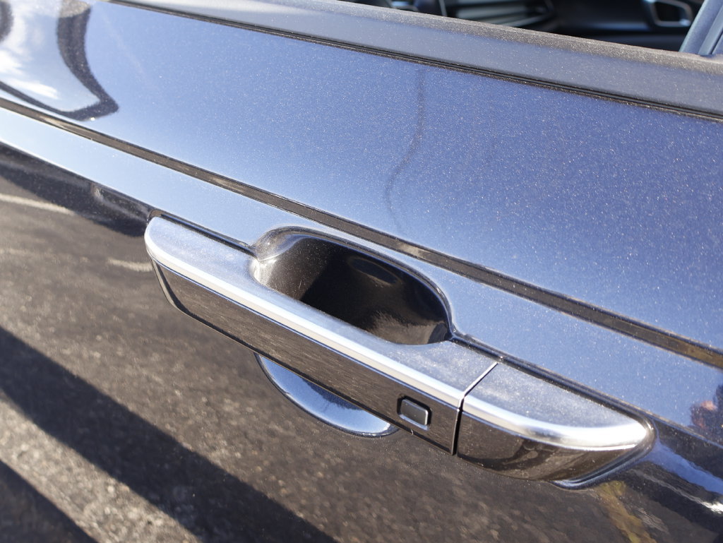 Certified 2026 Kia Carnival FWD image 18