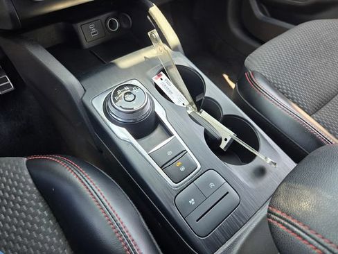 Used 2023 Ford Escape ST-Line FWD image 18