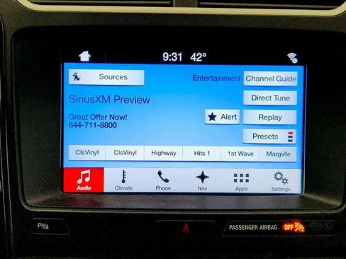 Used 2017 Ford Explorer XLT w/ Equipment Group 202A image 18