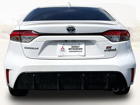 Used 2024 Toyota Corolla SE FWD image 5