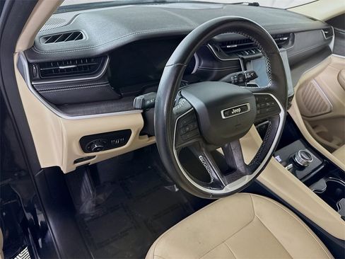 Used 2021 Jeep Grand Cherokee L Limited image 18