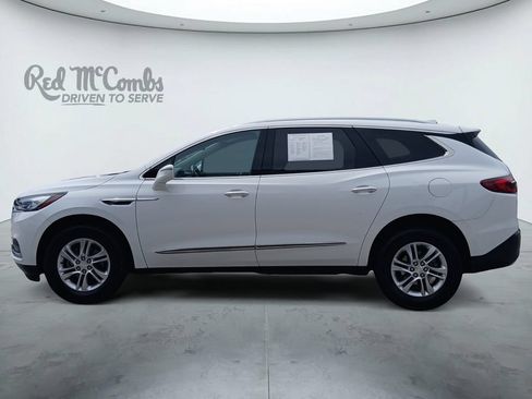 Used 2018 Buick Enclave Essence FWD image 2