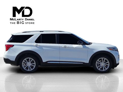 Used 2021 Ford Explorer Limited w/ Equipment Group 301A image 6