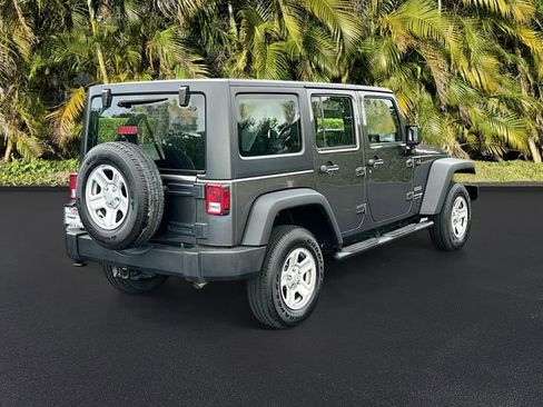 Used 2018 Jeep Wrangler Unlimited Sport w/ Connectivity Group image 5