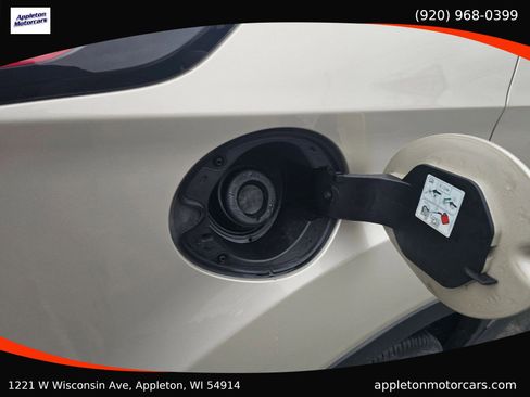 Used 2018 Ford Escape Titanium w/ Ford Safe & Smart Package image 39