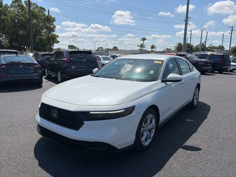 Certified 2024 Honda Accord LX image 3